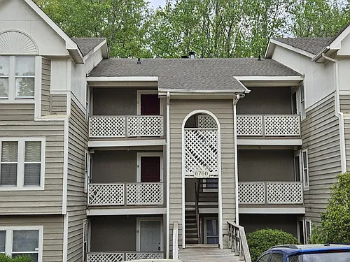 1004 Brookhollow Dr #2 Photo 1