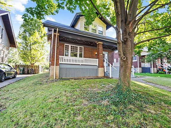 5th image of 3746 Andrew Ave