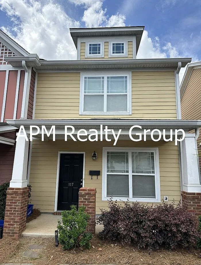 2 bed, 2.5 bath, 1296 sqft, $1,749 — Photo 1