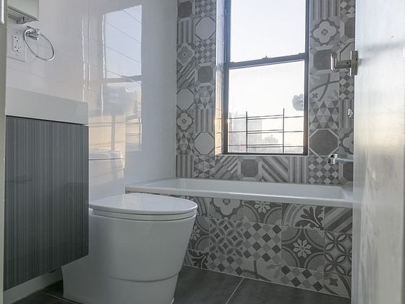 5th image of 77 Varet St #13A