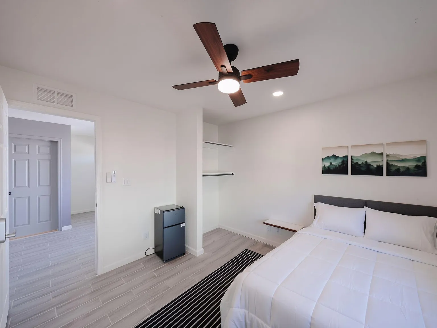 4 bed, 3.0 bath, 1350 sqft, $1,118 — Photo 3