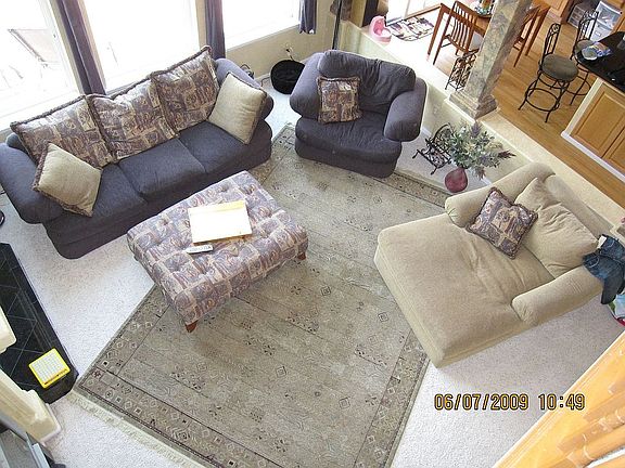 Family Room w/Mtn Views (looking down from upper level)