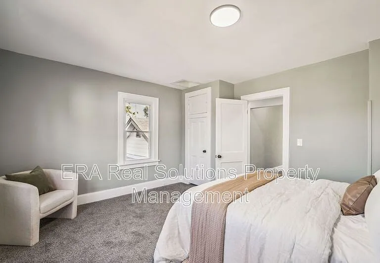 105 Rodgers Ave — Photo 29
