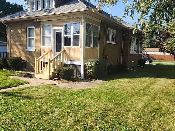 2nd image of 2545 W 123rd St