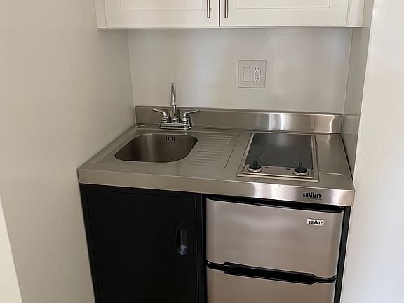 5th image of 10340 Bellwood Ave APT 141