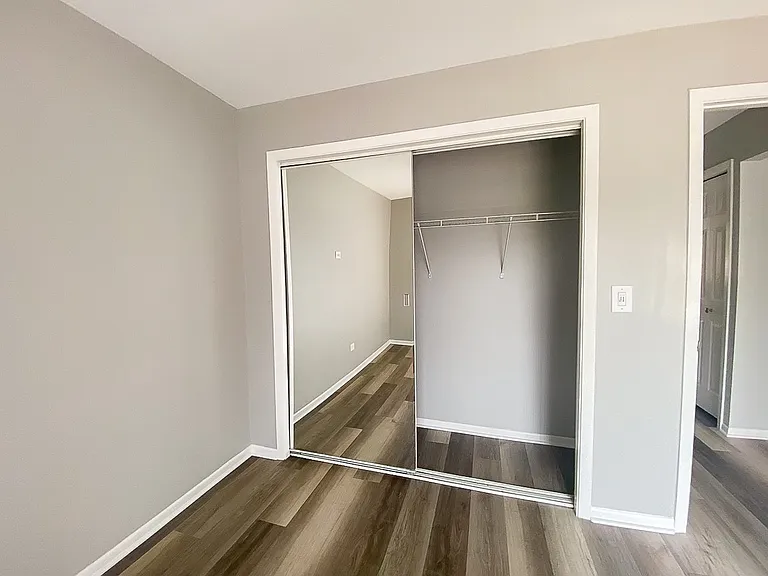 182 Waters Edge Dr #201 — Photo 9