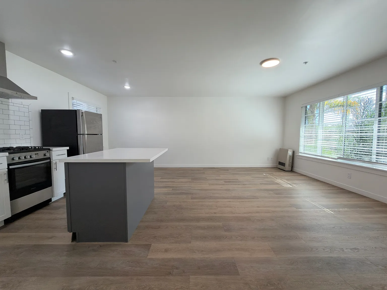 1 bed, $3,150 — Photo 4