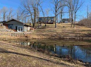 965 Vanhooser Rd, Grand Rivers, KY 42045