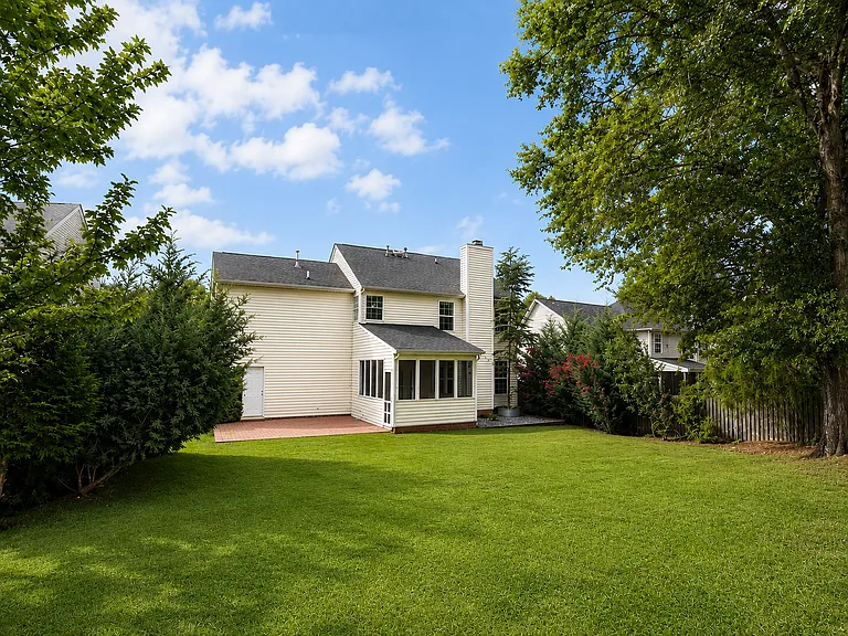 25 Birchstone Ct — Photo 2