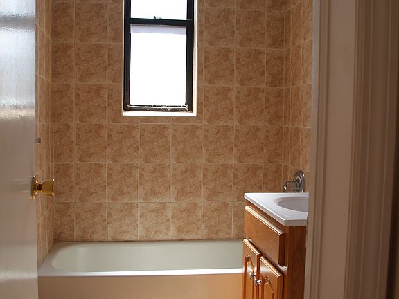 3rd image of 699 Ocean Ave