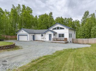 22626 Lake Hill Dr, Chugiak, AK 99567