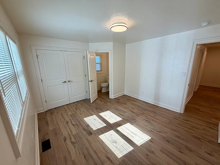329 Ronald Dr — Photo 10