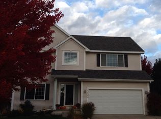 5433 Coachlight Cir, West Des Moines, IA 50266