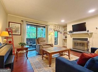 1508 Woodcliff Dr, Sandy Springs, GA