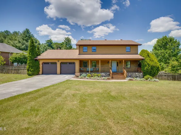 2015 Ridgefield Rd, Johnson City, TN 37601