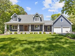 94 Hailes Hill Rd, Swansea, MA 02777