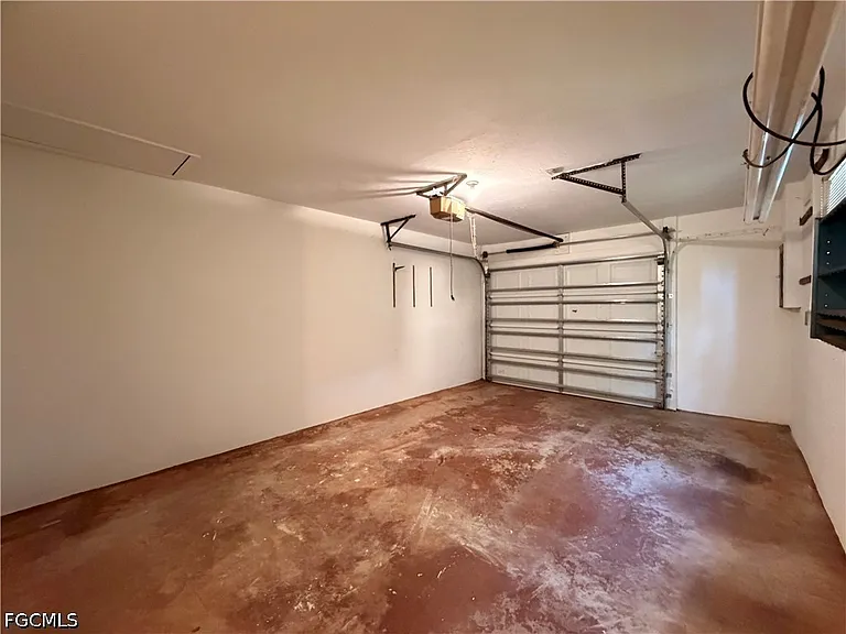 18433 Iris Rd — Photo 6
