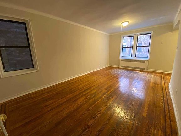 4th image of 40-12 Ithaca St #4K