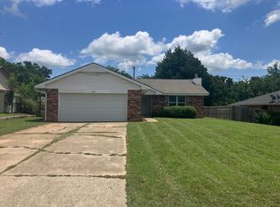 434 Echo Ln, Harrah, OK 73045