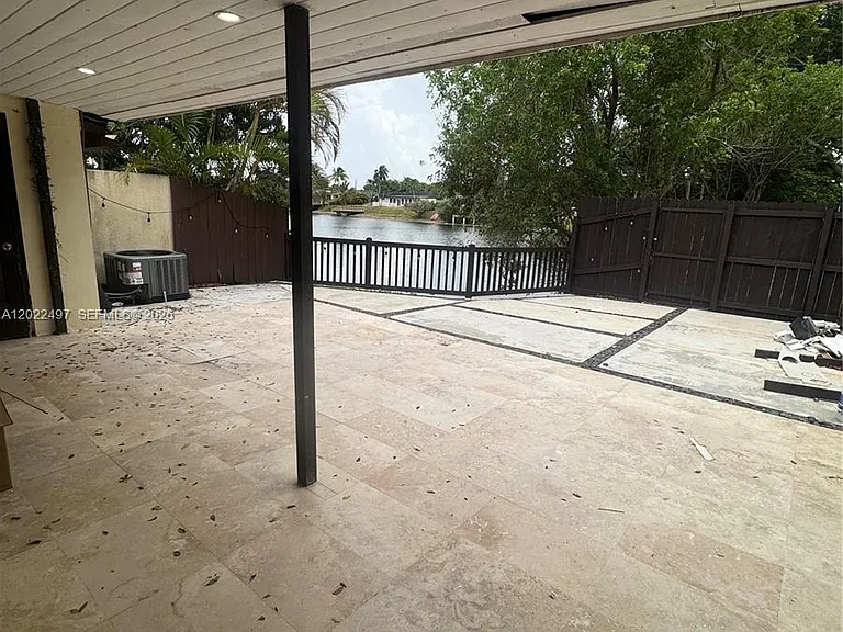 13932 Kendale Lakes Dr #13932 — Photo 20