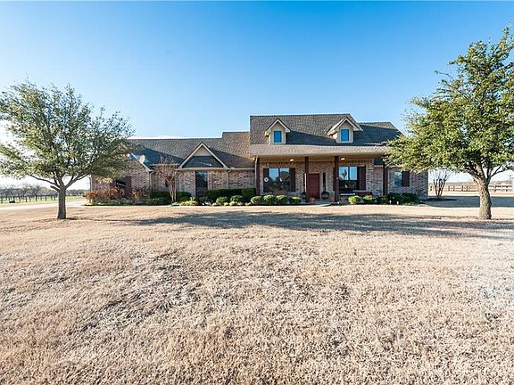 3rd image of 7261 Hunnington Dr
