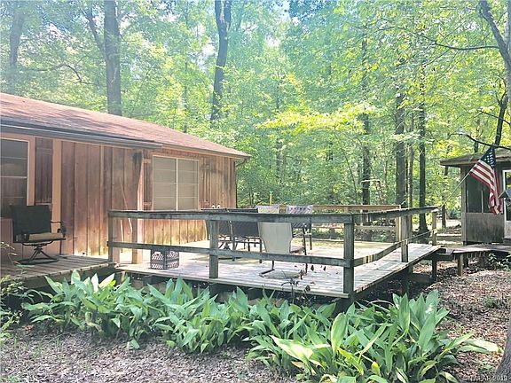 4th image of 138 Beaver Ln