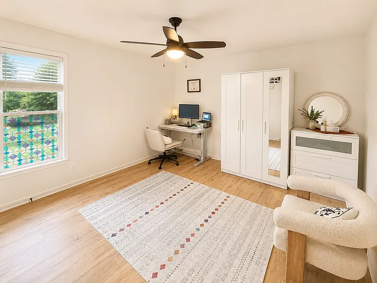 6730 Ridgefield Dr — Photo 18