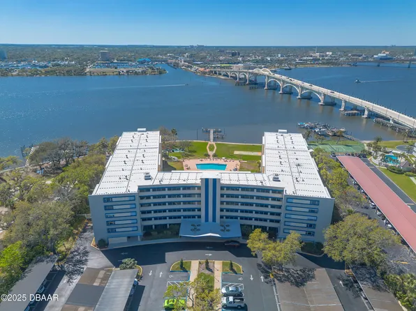 1224 S Peninsula Dr APT 222, Daytona Beach, FL 32118