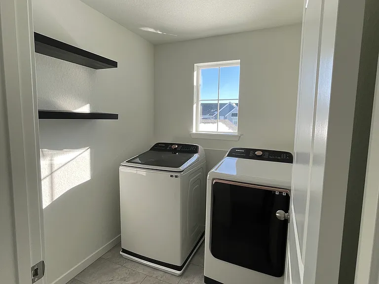 1159 E Hopkins Dr — Photo 11