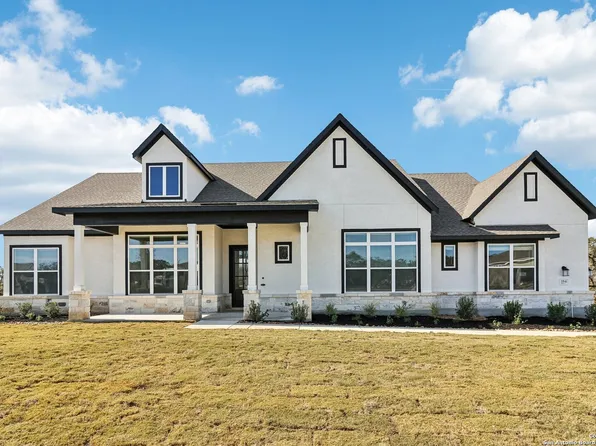 184 Gather Street, Castroville, TX 78009