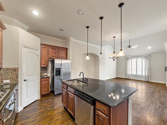 4th image of 7929 Maddox Rd