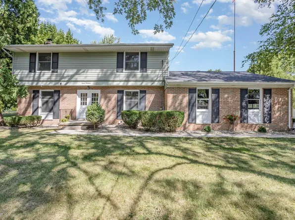 1219 Fairfield Dr, Mount Pleasant, MI 48858