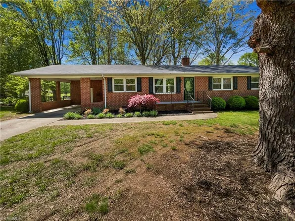 520 Carlann Valley Rd, Mc Leansville, NC 27301