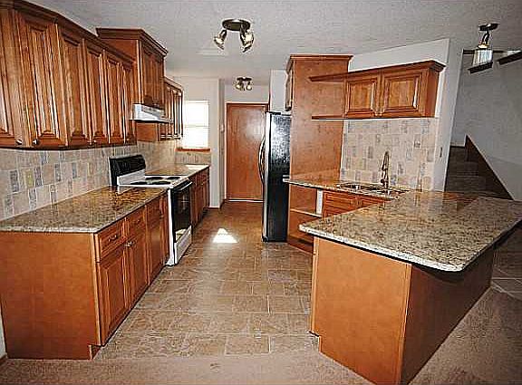 4th image of 2533 Kathy Ct