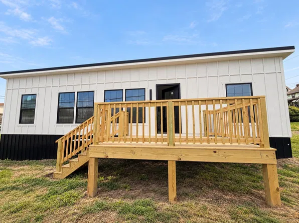 311 N Magazine Ave, Covington, VA 24426