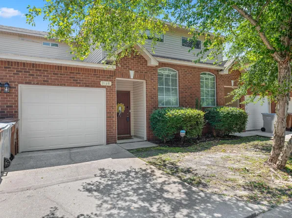 2128 Hadleigh Hills Ct, Navarre, FL 32566