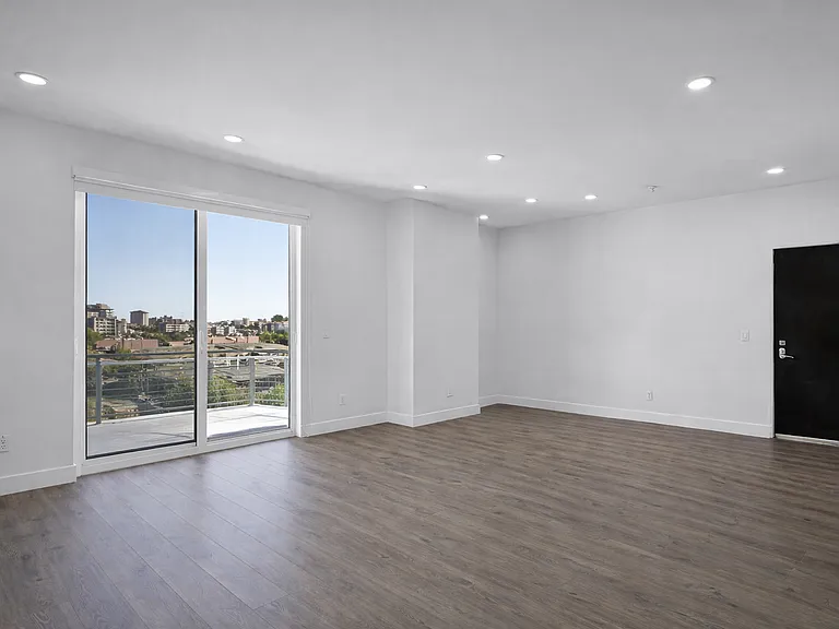 845 S Saint Andrews Pl — Photo 19