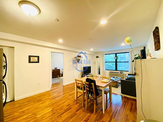 Rented by Blue Egg Realty Corp | media 2