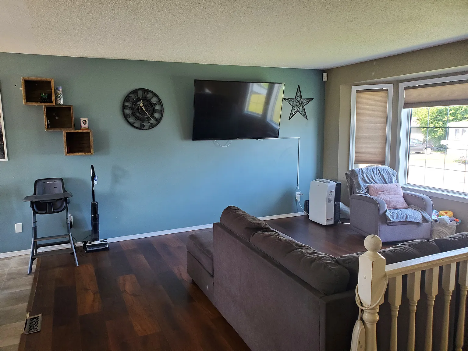 5607 53 Ave — Photo 3