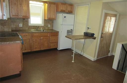 2nd image of 1 Cedarwood Ln