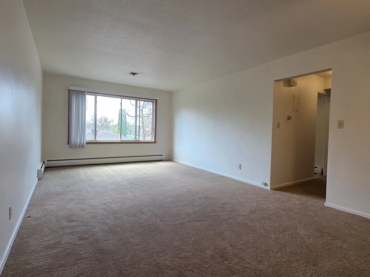 2 bed, 769 sqft, $800 — Photo 3
