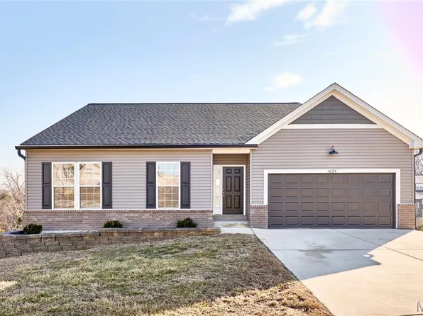 1824 Oak Dr, Festus, MO 63028