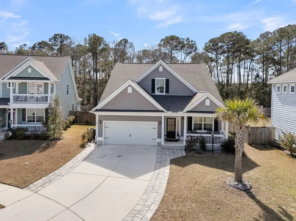 225 Waning Way, Wando, SC 29492