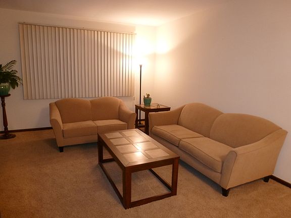 2nd image of 294 N Fairfield Ave