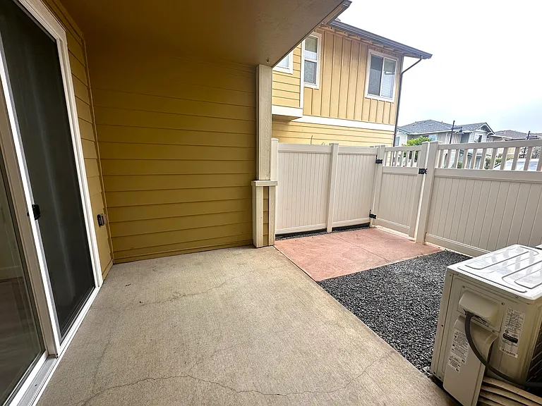 724 Kakala St #1604D — Photo 13