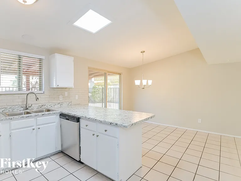9801 E Domenic Ln — Photo 6