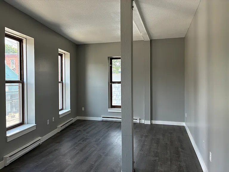 348 Main St #221 — Photo 5