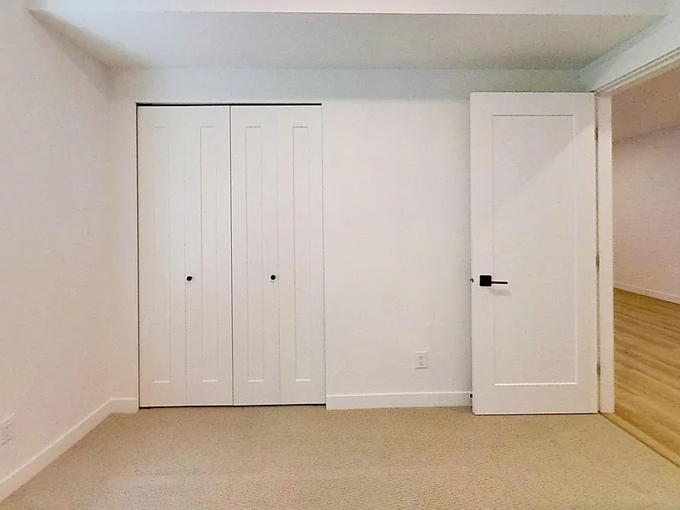 196XX 75th Ave — Photo 10