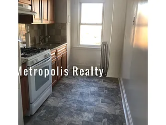 Rented by Metropolis International Realty Inc.