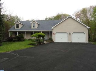 2379 Mill Hill Rd, Quakertown, PA 18951